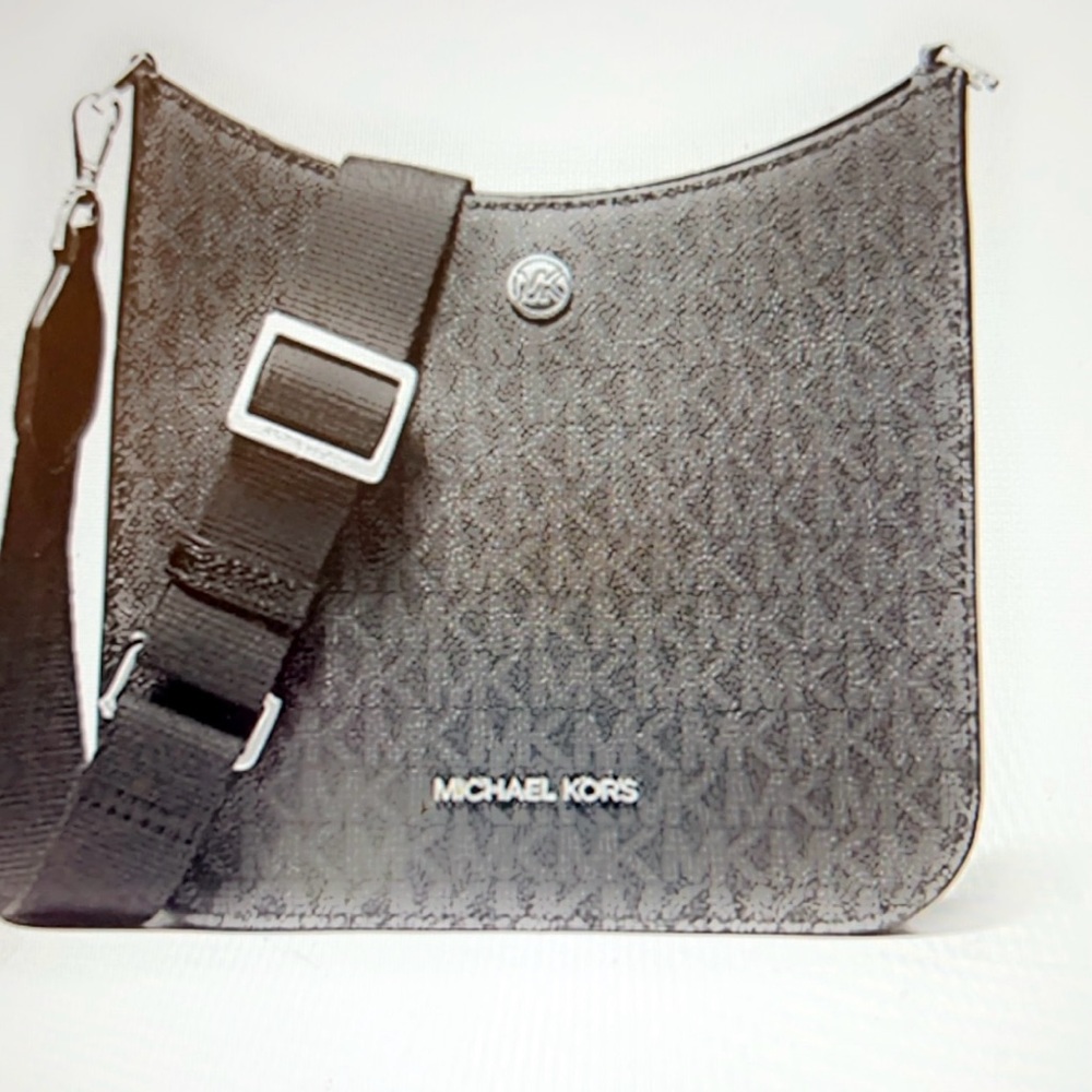 Michael Kors Bailey Black Large Messenger Crossbody Signature Handbag